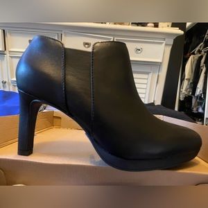 Size 9.5 Black Leather Ankle boots NEVER WORN In the box!
